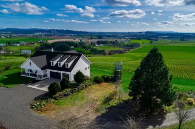 The Quandary Vineyards Estate