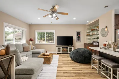 Peaks View Bunk House