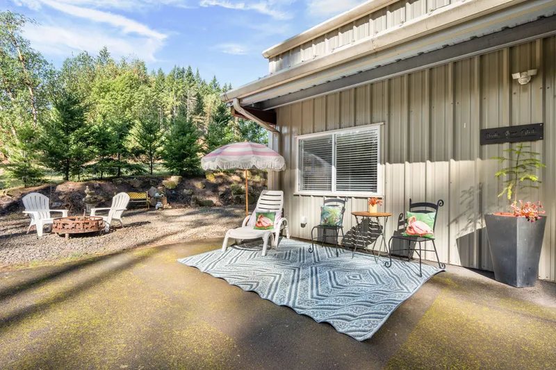 Peaks View Bunk House