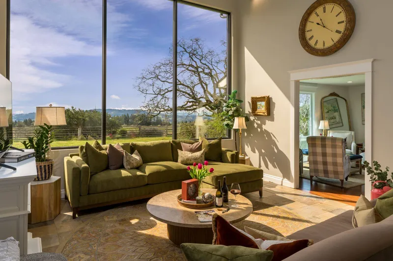 "The property was clean, communication was great, and the views were great." - Doris