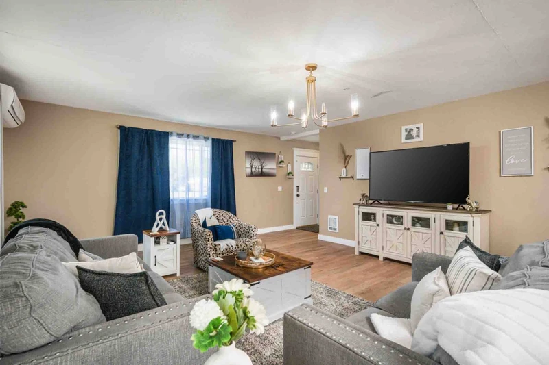 Welcome to Spirit Sueste! Please enjoy this one of a kind rental in the heart of Grand Ronde, OR.