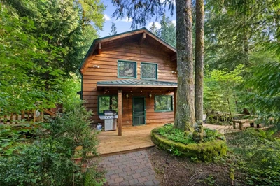 Crystal Creek Cabin