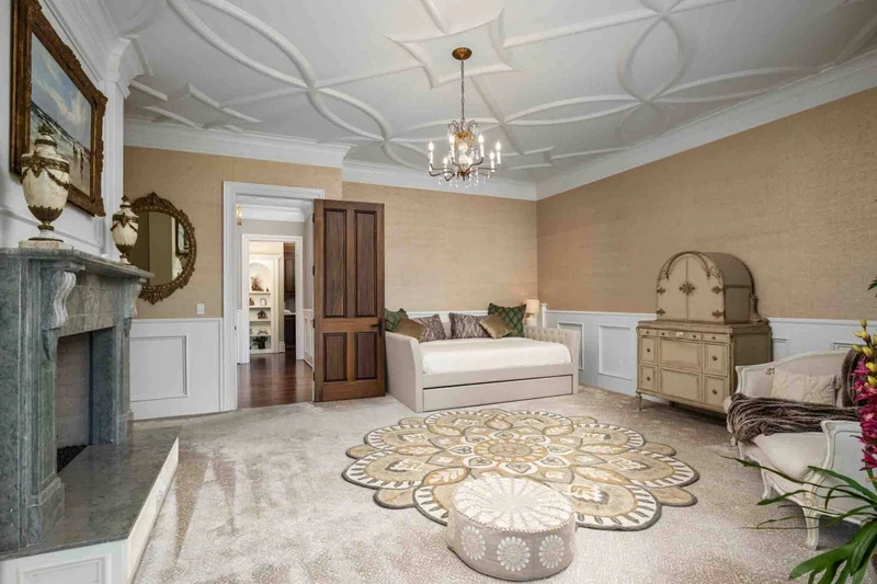 The Meditation Room offers a queen day bed & Trundle bed with French doors that lead to the balcony.