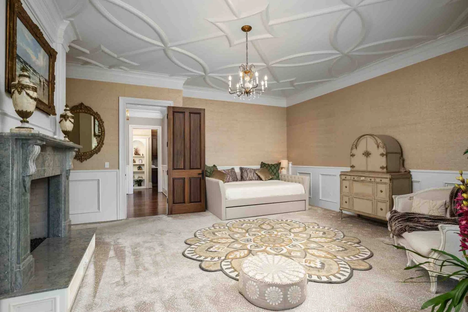 The Meditation Room offers a queen day bed & Trundle bed with French doors that lead to the balcony.