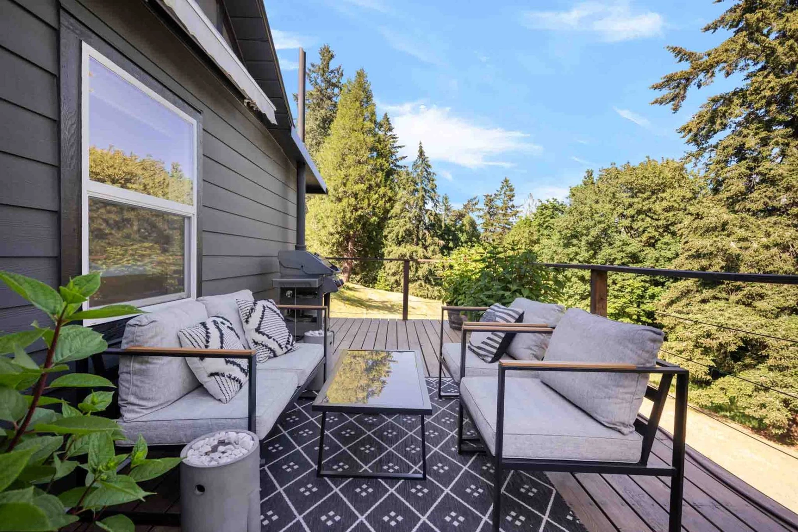 Very nice little cottage. We loved how private it was. - Mathew