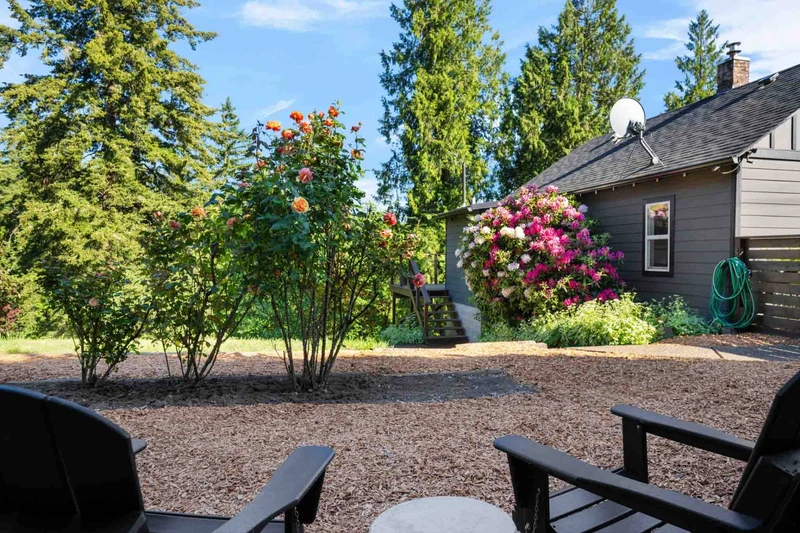 Loved the location, it was a quick trip to many of the wineries. -Jennifer