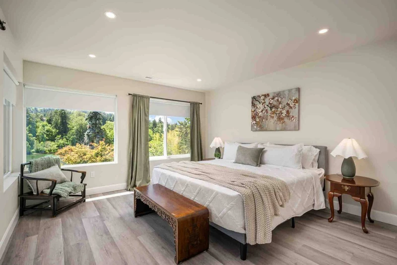 Oak Shore Haven