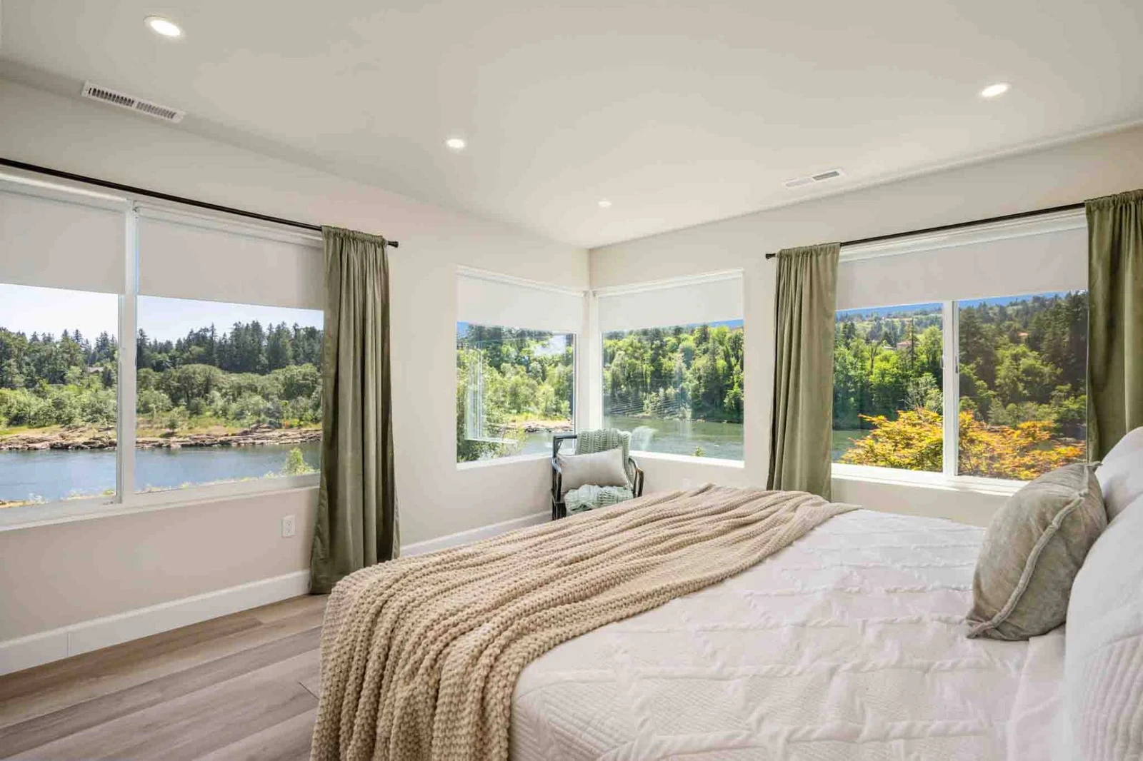 Oak Shore Haven