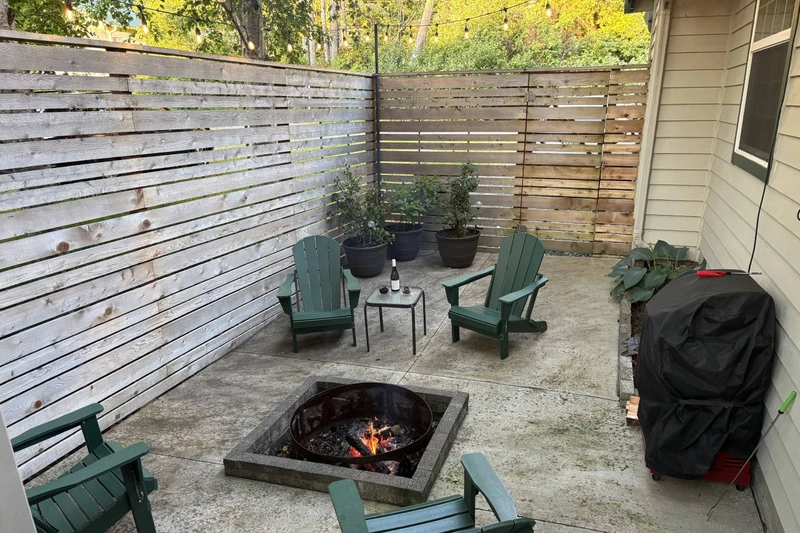 Relaxing evenings by the firepit.