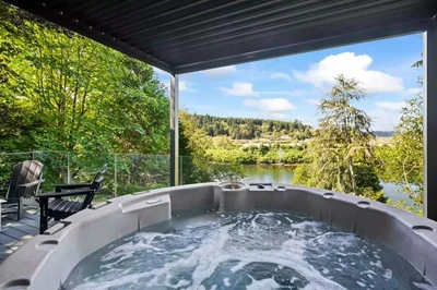 hot tub at rental