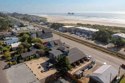 Cottages At Rockaway Beach Estate