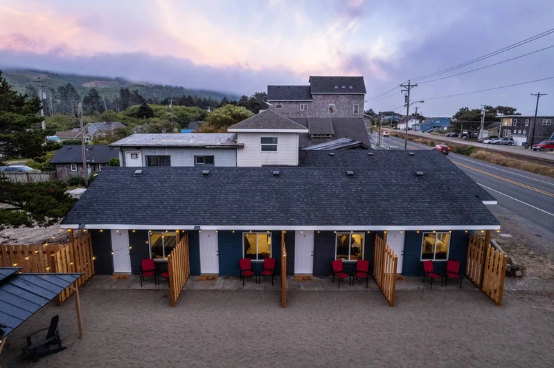 Cottages At Rockaway Beach Estate
