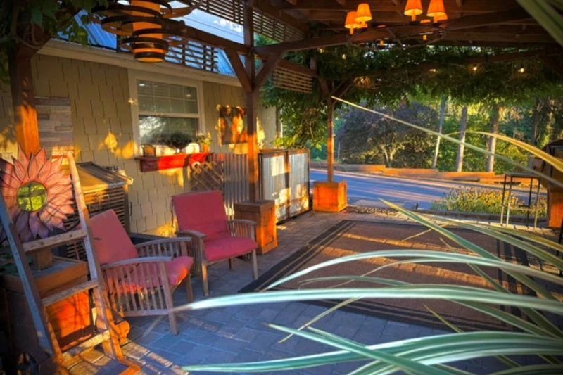 There are plenty of gorgeous and ornately decorated areas to relax outside.