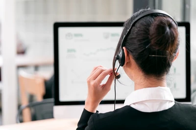 customer service agent