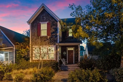 lincoln city cottage
